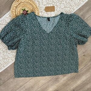 New Shein Curvy Plus Women’s Floral Green White Blouse Size 4X Women's Top